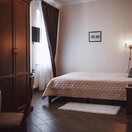 Ekaterinoslav Otel Dnipro Dış mekan fotoğraf