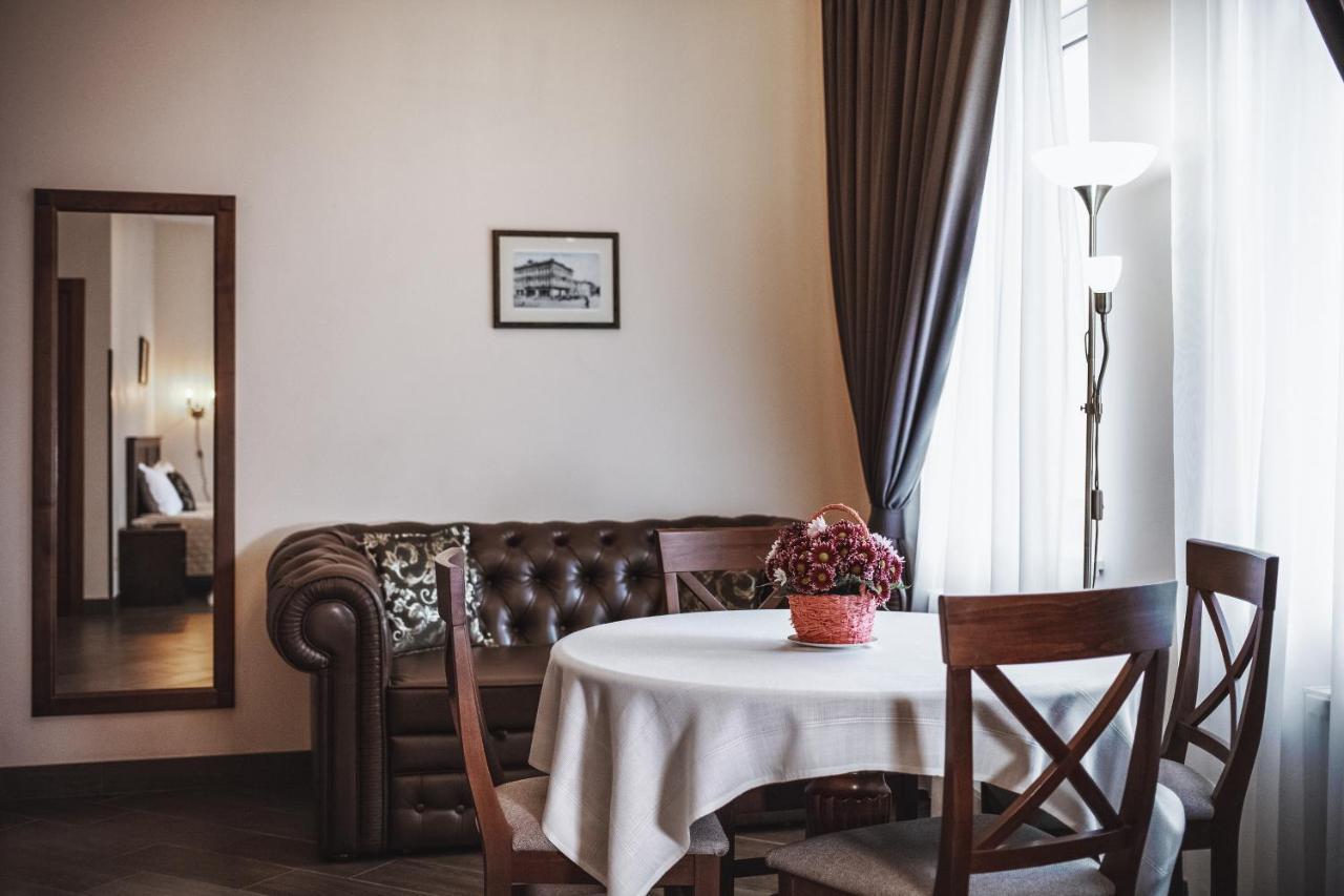 Ekaterinoslav Otel Dnipro Dış mekan fotoğraf